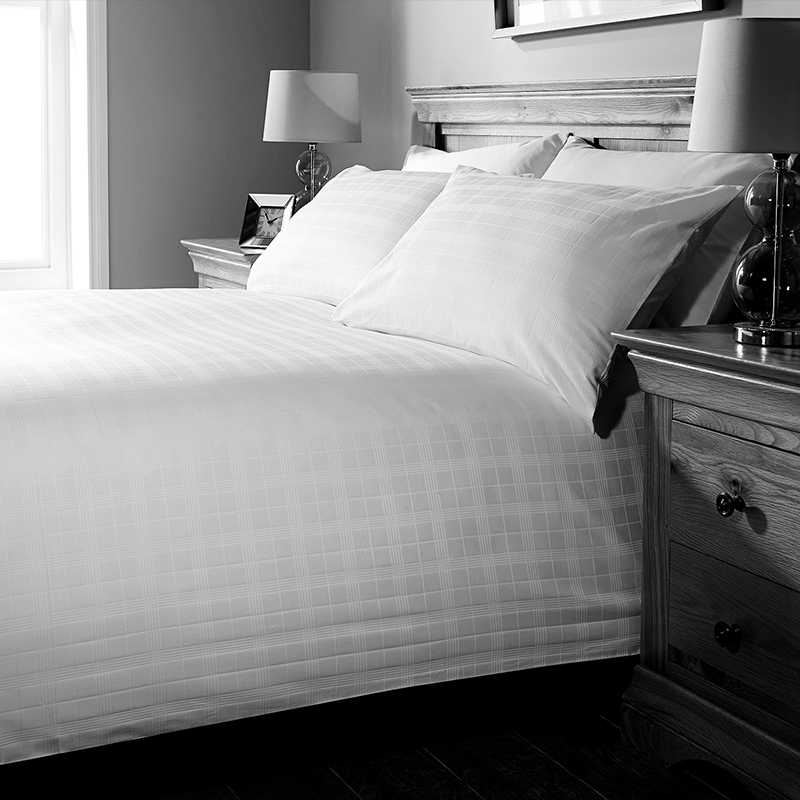 Jacquard Geometric Check 330T Hotel Textile Bedding Collection Set