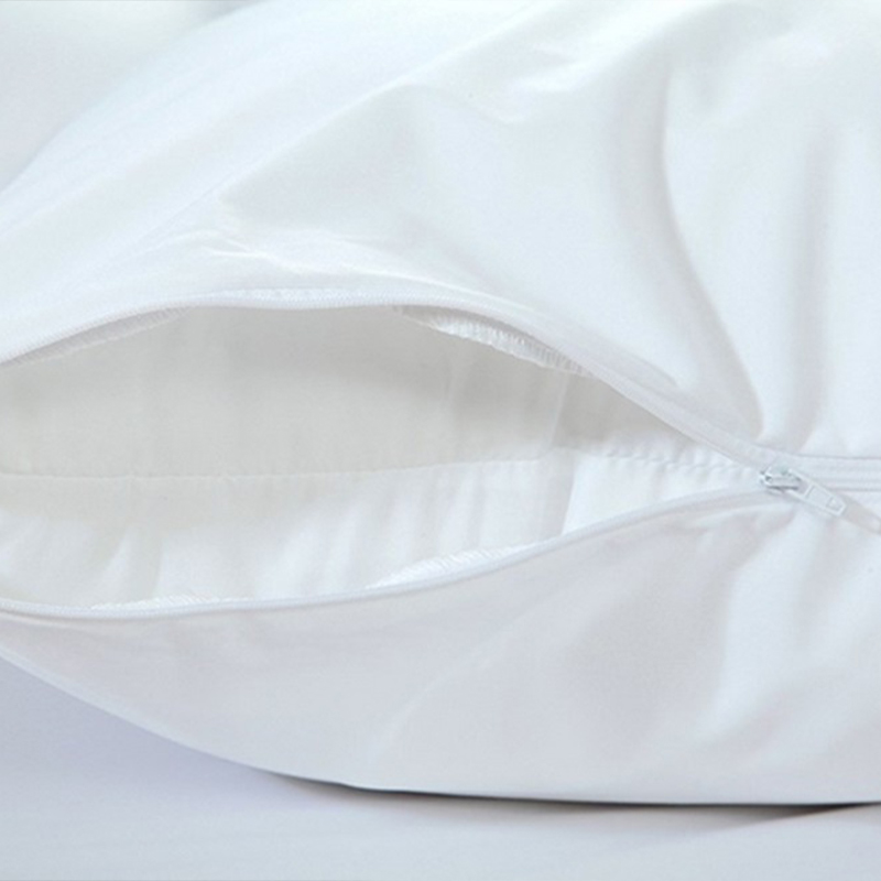 200tc Polycotton Plain White White Zippered Pillow Protector Hotel
